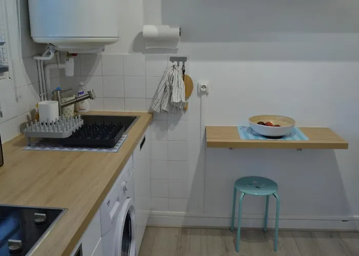 アパート 2-rooms In Arcachon-style With Garden, Minimum 3 Nights アルカション