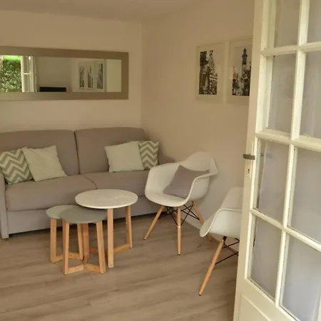 דירה 2-rooms In Arcachon-style With Garden, Minimum 3 Nights *
