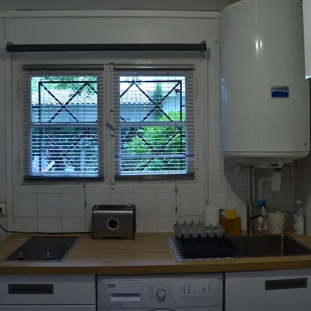 2-rooms In Arcachon-style With Garden, Minimum 3 Nights