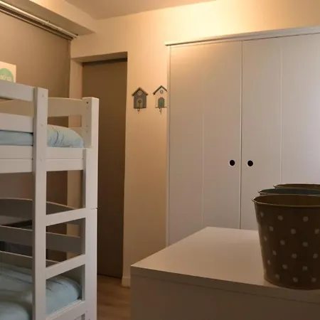 2-rooms In Arcachon-style With Garden, Minimum 3 Nights דירה